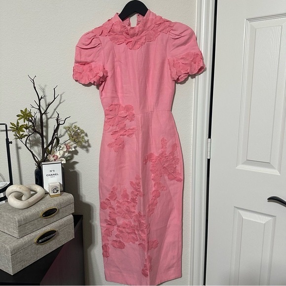 NWT Antonio MelaniWillow Floral Applique Mock Neck Short Sleeve Midi Dress - Picture 5 of 6
